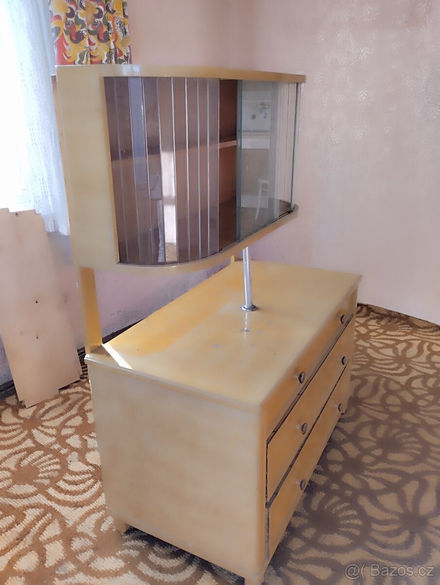 Skříňka - 2