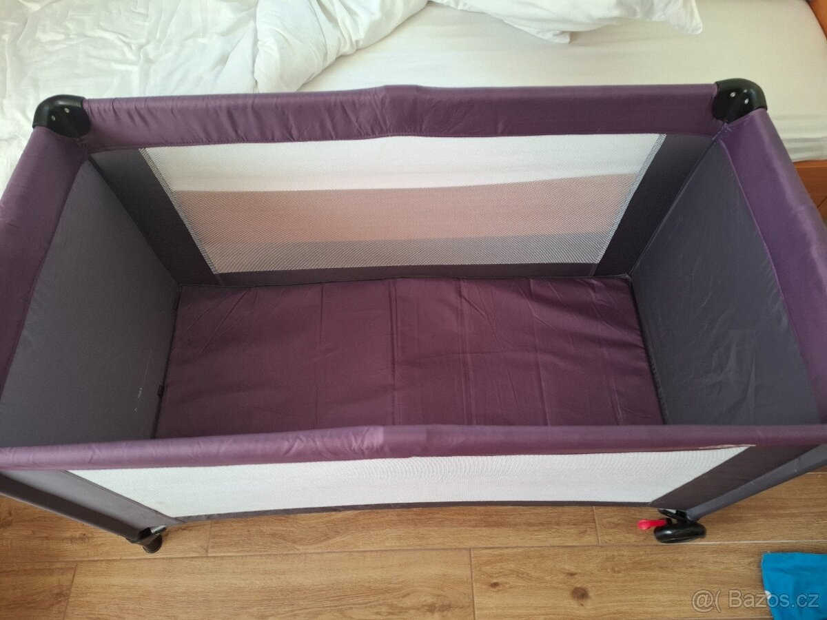Cestovní rozkládací postýlka - 2