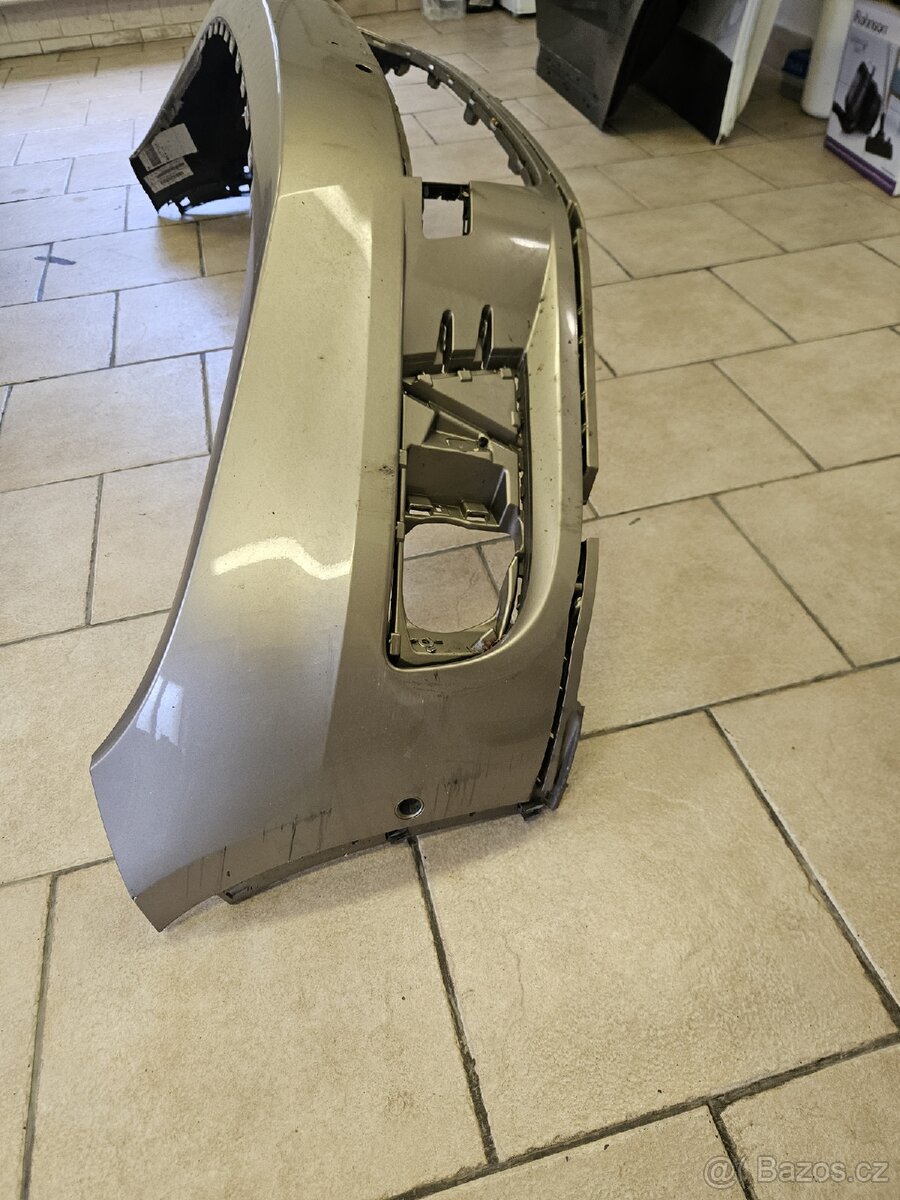 Tiguan přední nárazník PDC. - 2