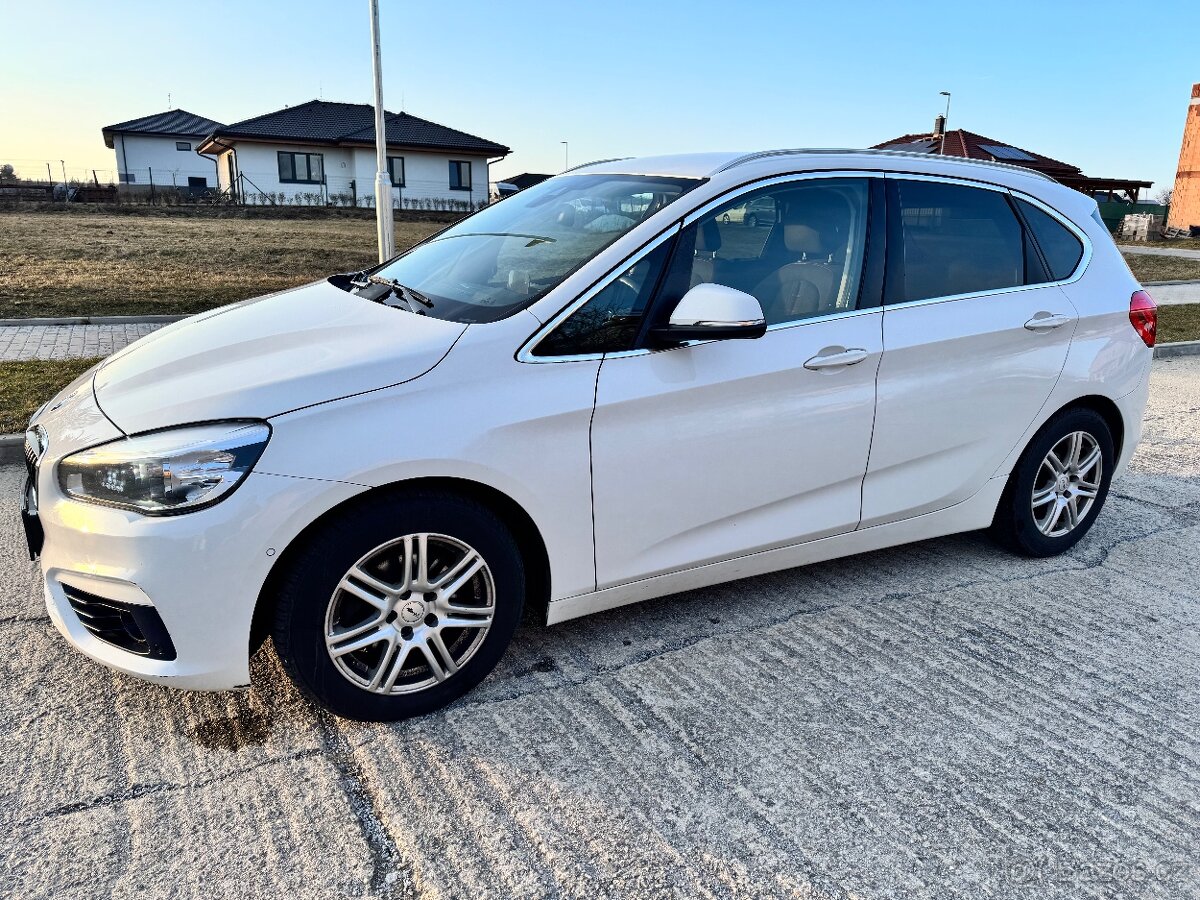 Prodám BMW 218D Active Tourer, rok 2015, 110Kw. - 2