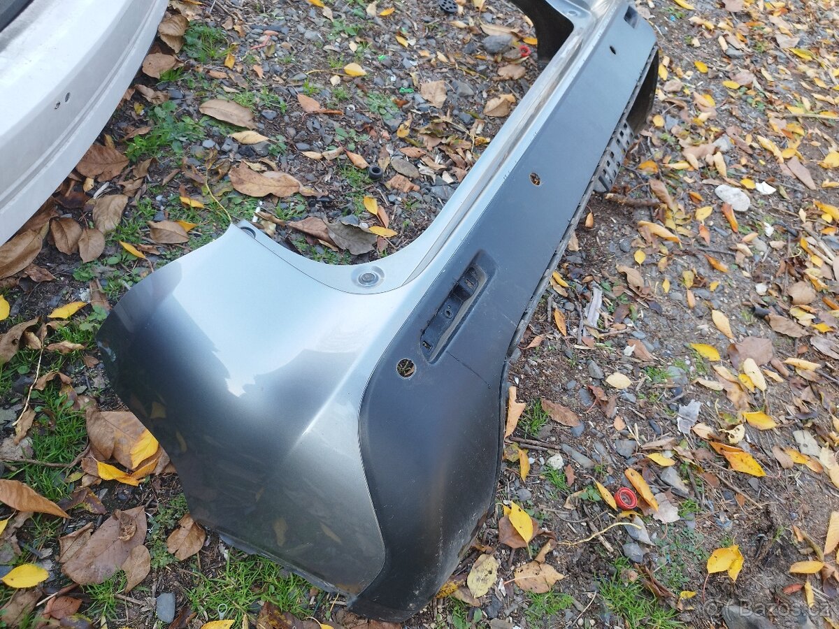 Suzuki Vitara LY zadní nárazník - 2