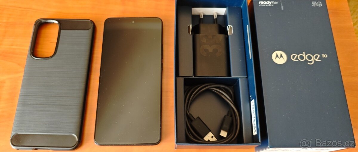 Motorola Edge 30 - 2