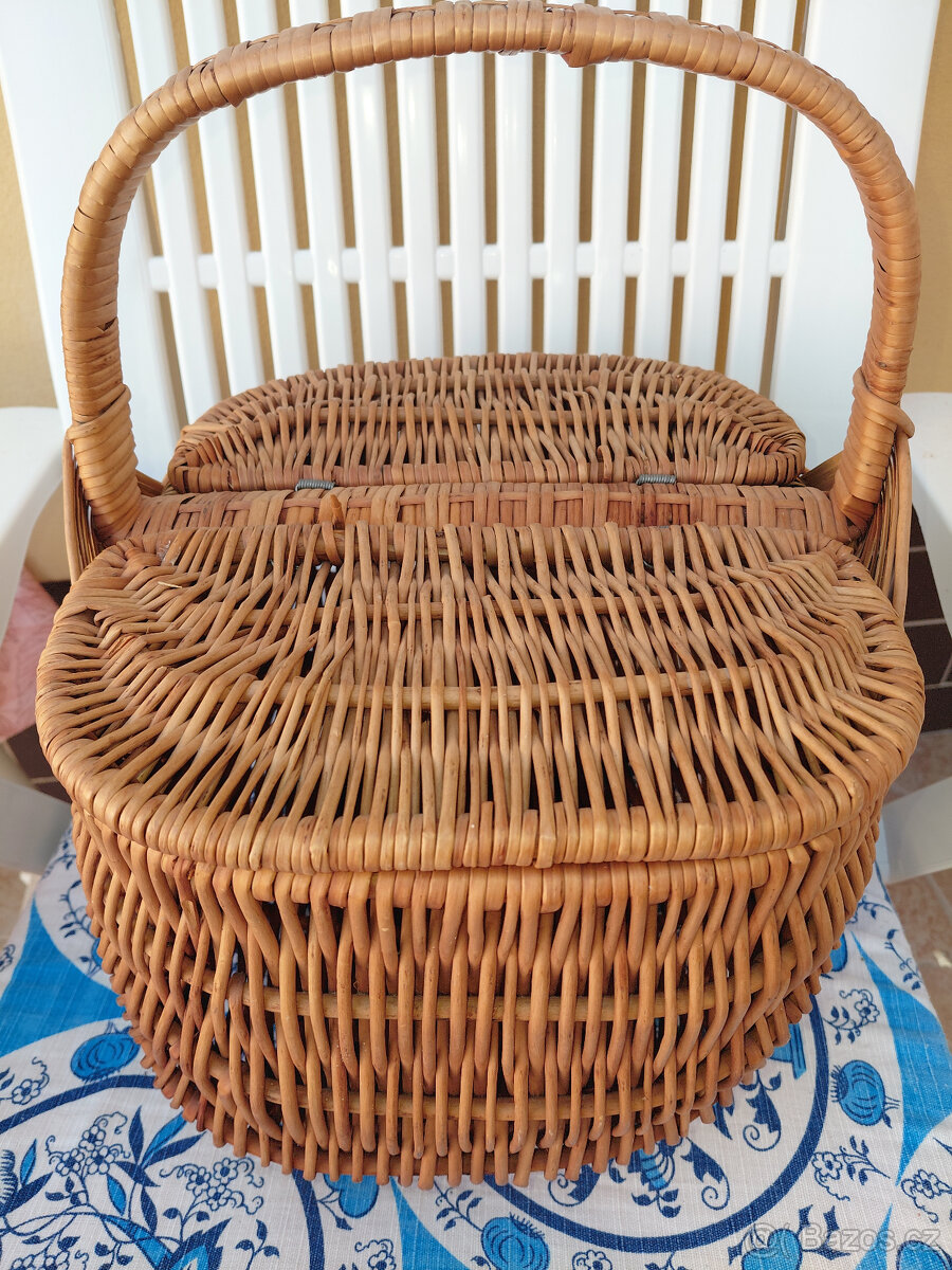 Retro proutěný piknikový košík - 2