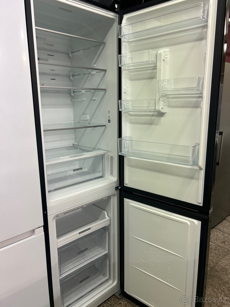 Lednice Whirlpool 200cm - 2