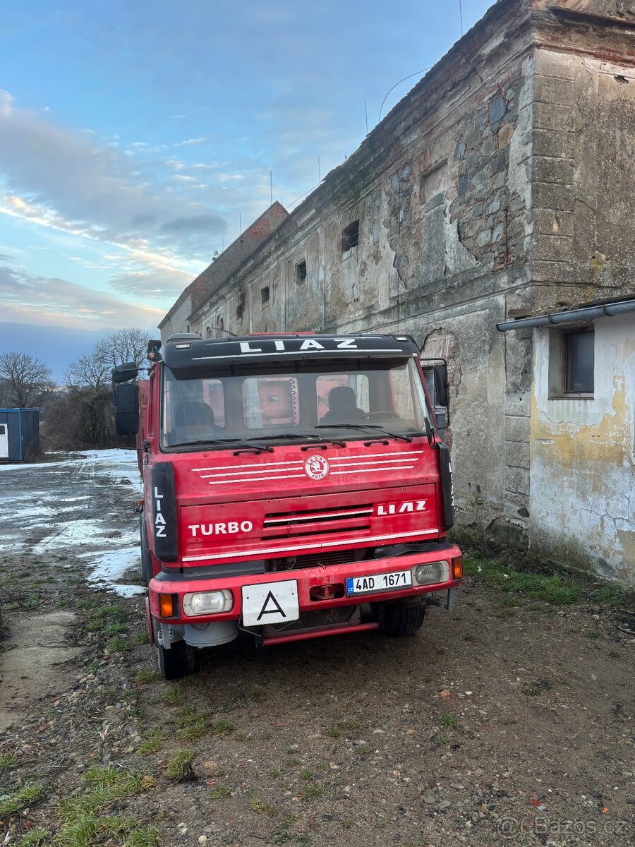 Liaz 18.33 kontejner - 2