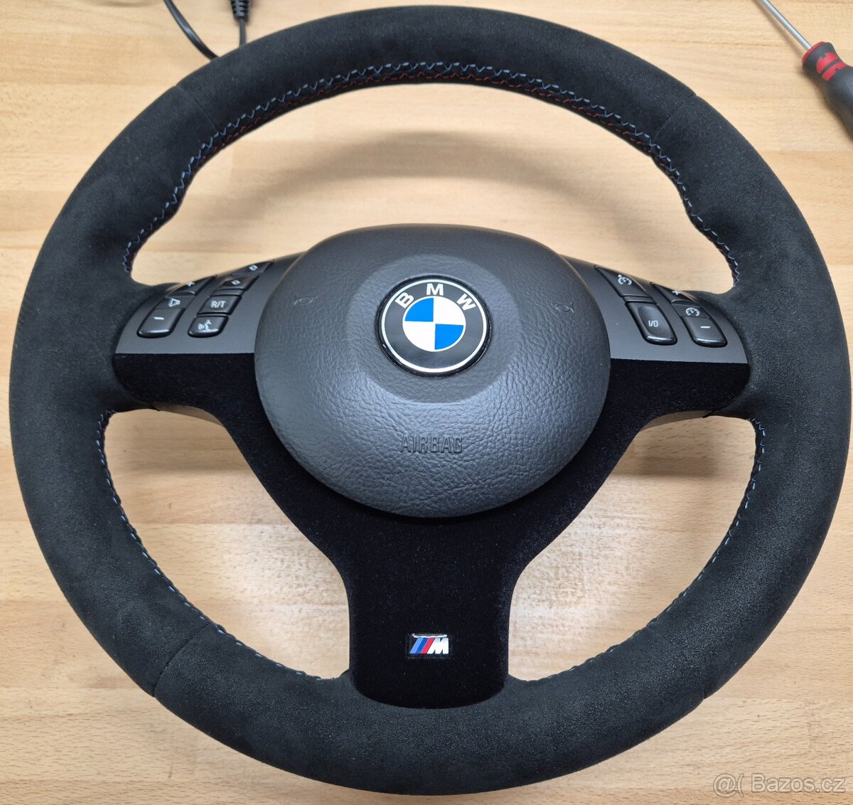 Volant BMW M3 E46 Alcantara + flok - 2
