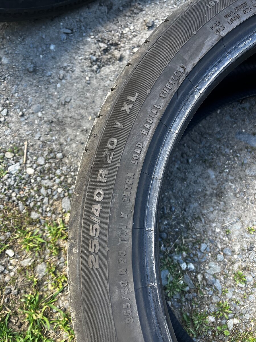 Letní pneu 225/40R20 V XL - 2