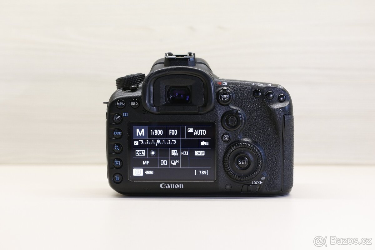Canon 7D mark II - 2
