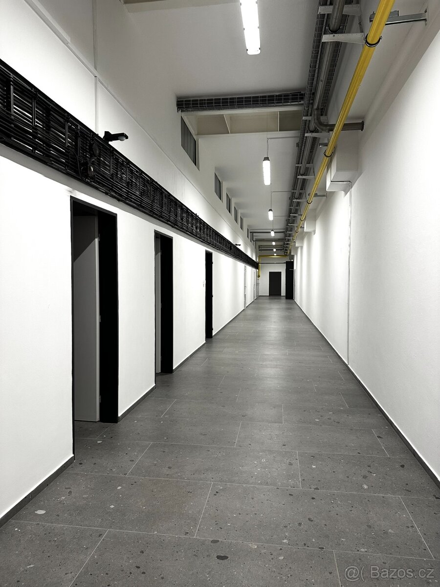 Kancelářské a skladovací prostory se zázemím - 2