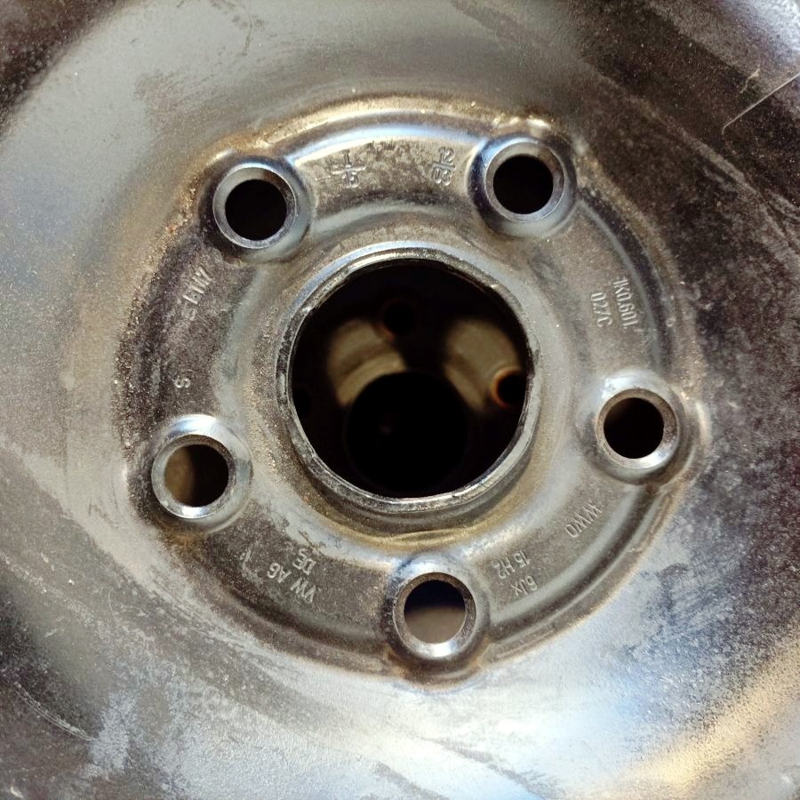 15" plechová kola – 5x112 – ŠKODA (VW, AUDI, SEAT) Disky: - 2