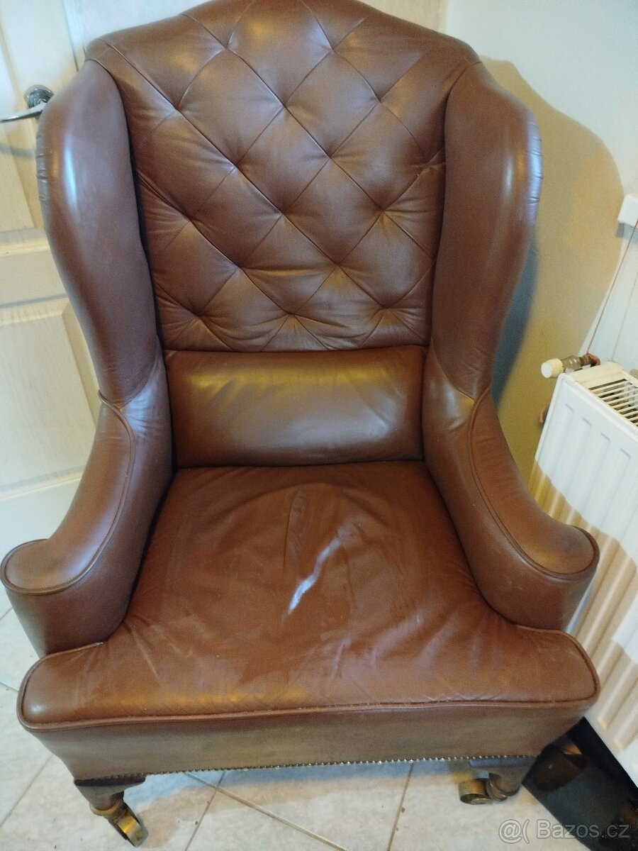 Kožené křeslo ušák - 2