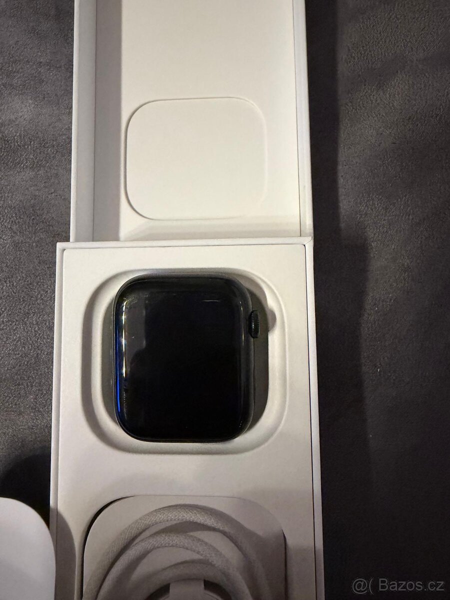 Apple Watch 9 45mm - 2