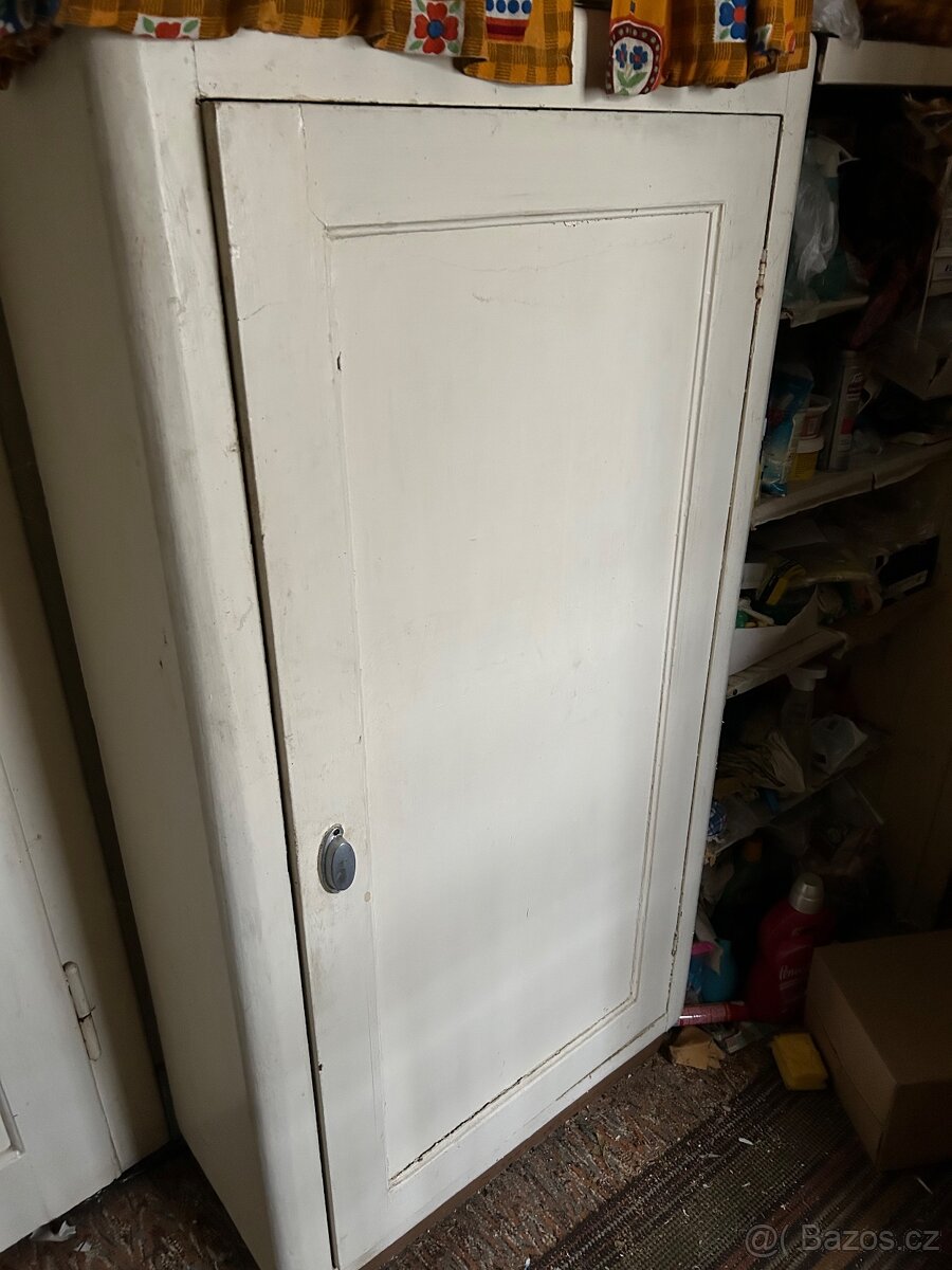 Potravinová skříň - 2