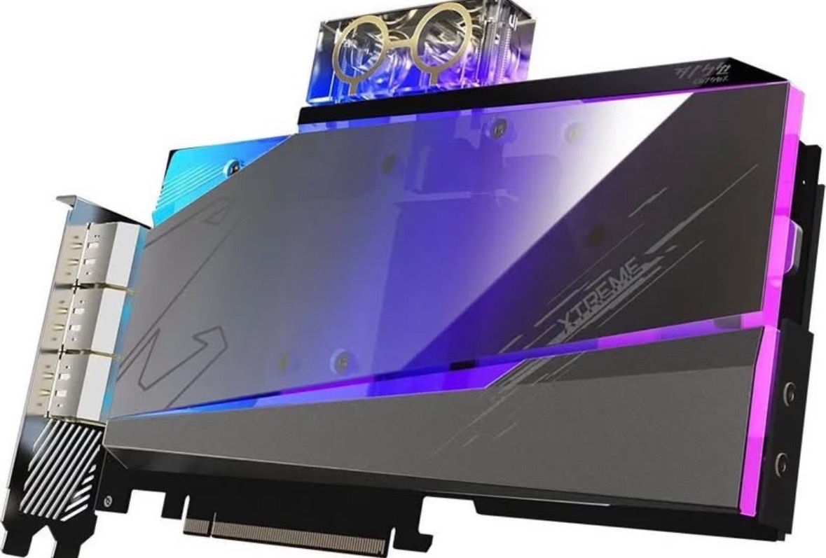 GIGABYTE AORUS GeForce RTX 3090 XTREME WB 24G , spěchá - 2