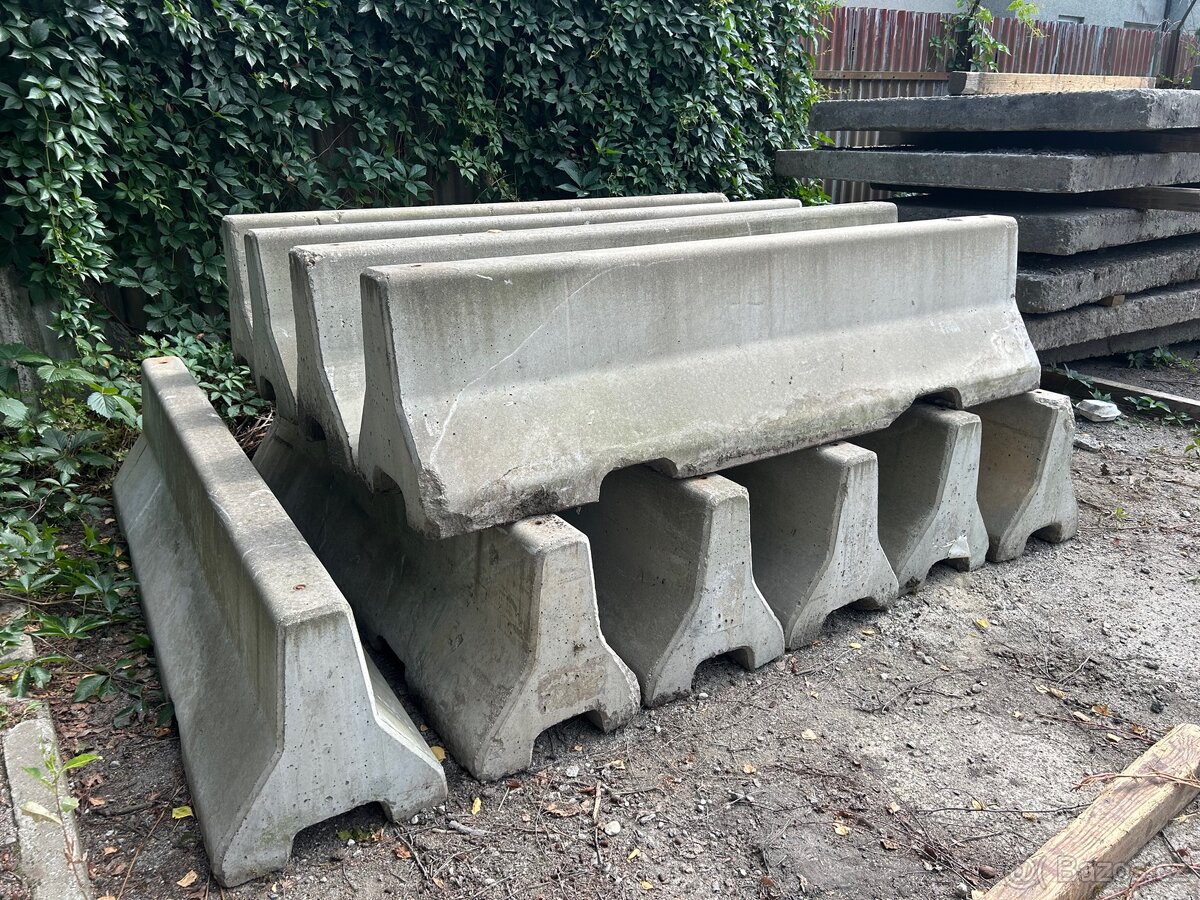 Prodám betonové bariéry/zábrany/svodidla 200x50 - 2