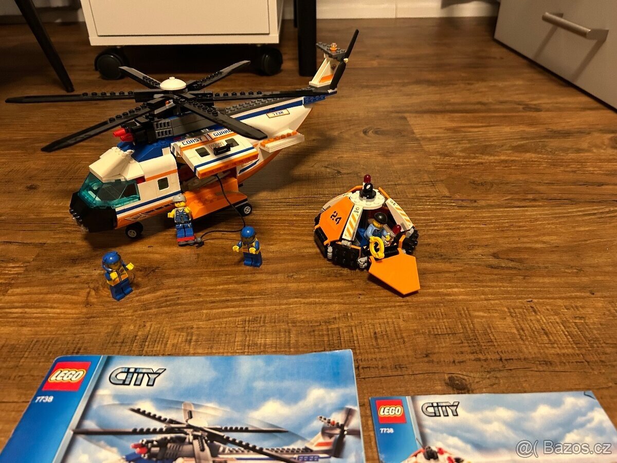 LEGO City 7738 Pobřežní hlídka – vrtulník a záchranný člun - 2