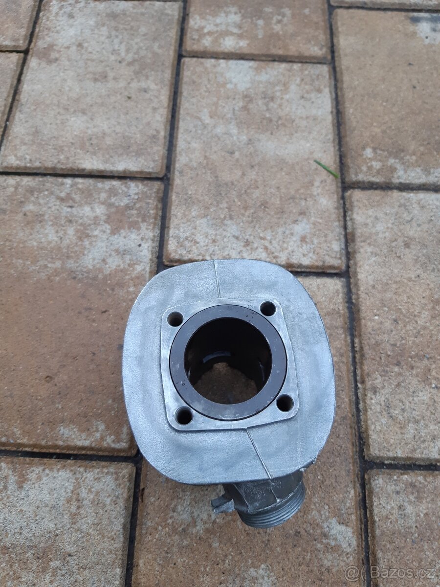 Válec Simson, trojúhelníkové sání - 2