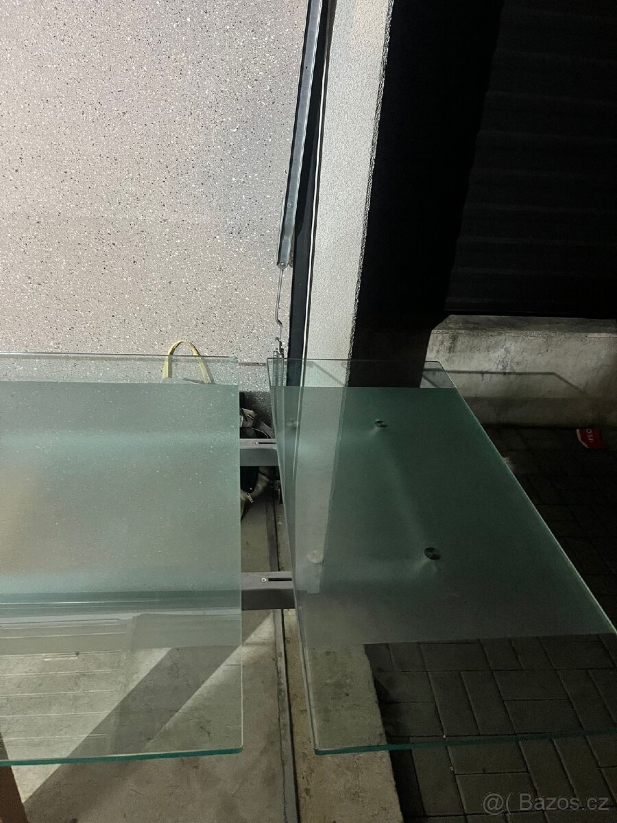 Jídelní stůl rozkládací - 2