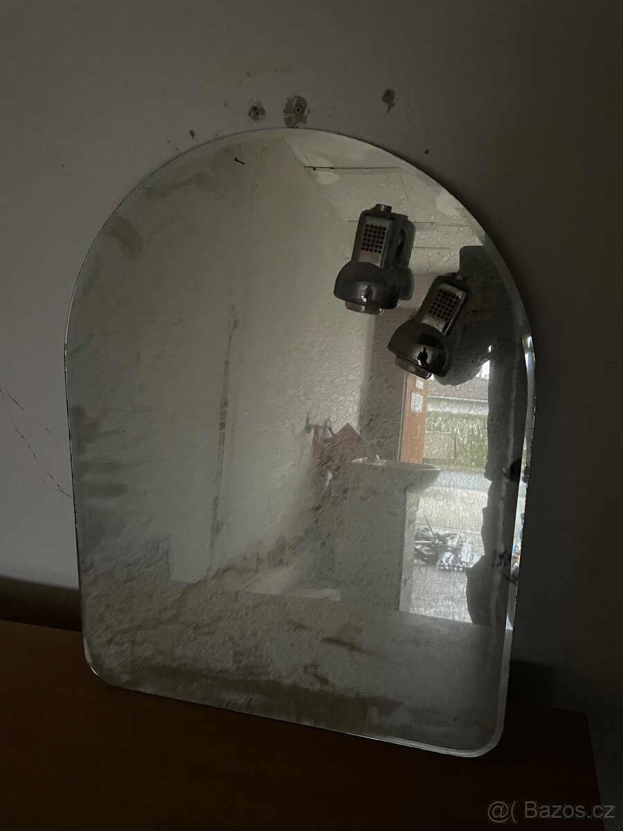 Umyvadlo se skříňkou - 2