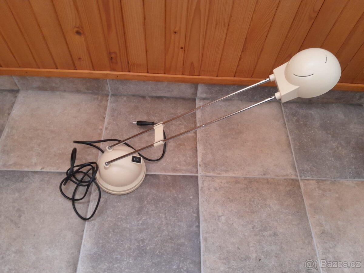 Retro teleskopická lampička (funkční) - 2