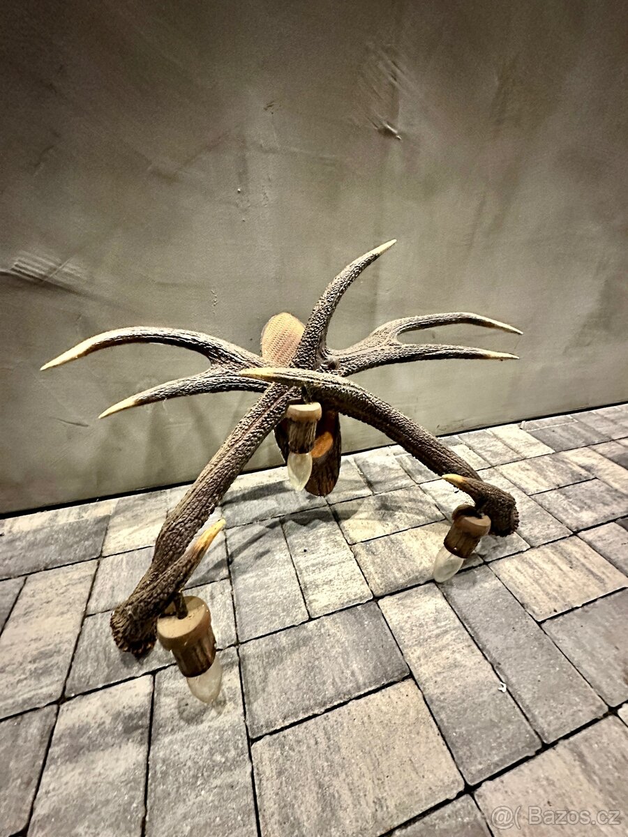 Lustry a lampičky z paroží - 2