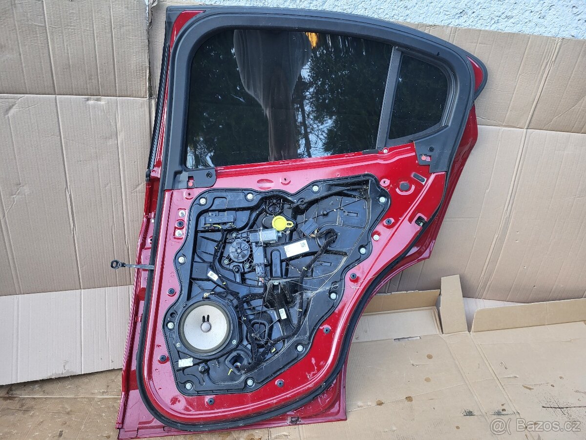 Alfa Romeo Stelvio dveře - 2