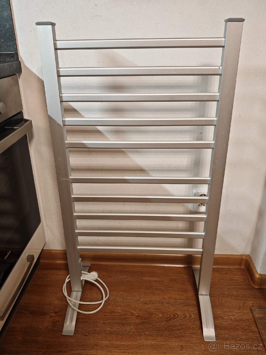 Elektrický sušák na prádlo ručníky - 2