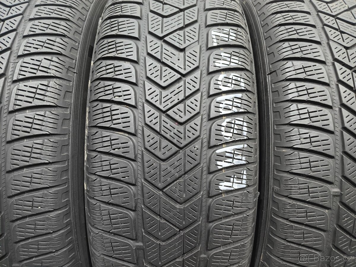 Zimní pneu 215/65/17 Pirelli - 2