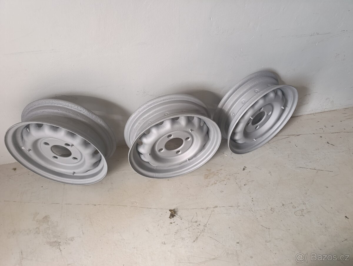 Škoda 440 Spartak, otryskané disky - 2