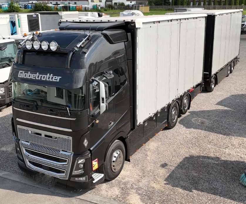 Volvo FH16 660 6x2 E6 - souprava skříň - 2