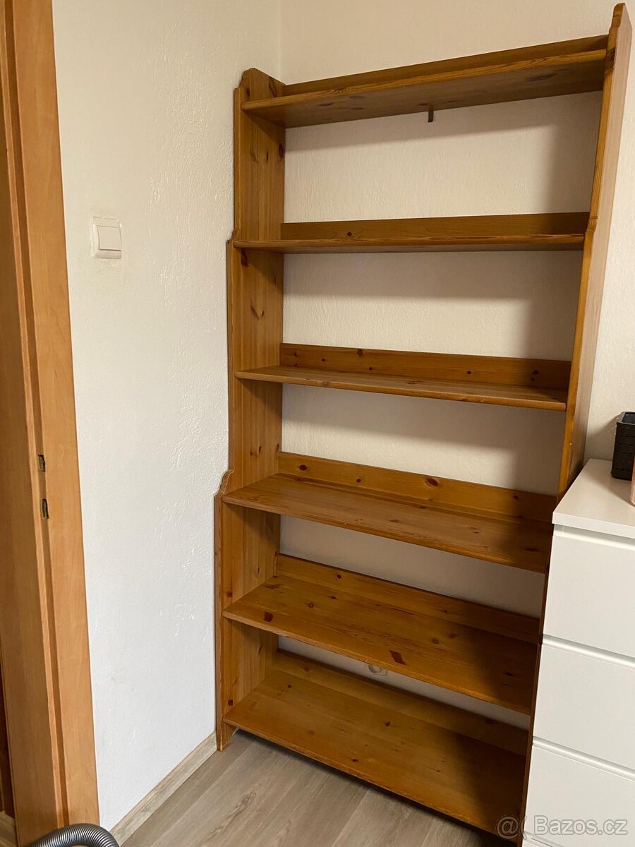 Knihovna-regál Leskvik IKEA - 2