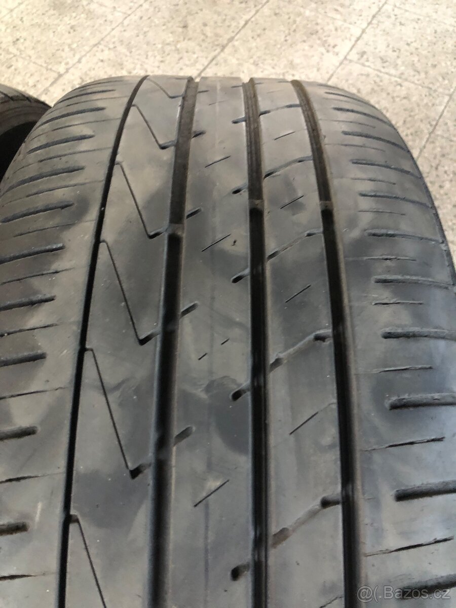 235/50/19 letní pneu prodám - 2