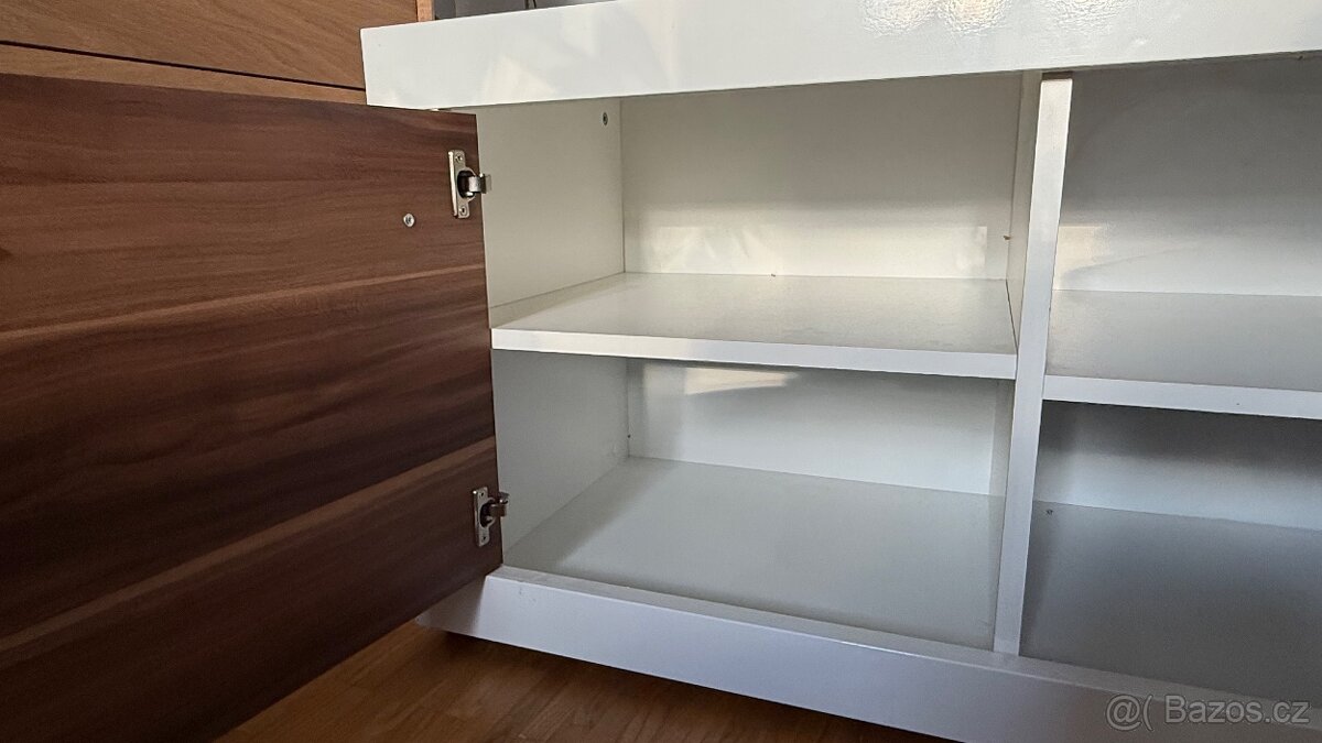 TV stolek 155 cm - 2