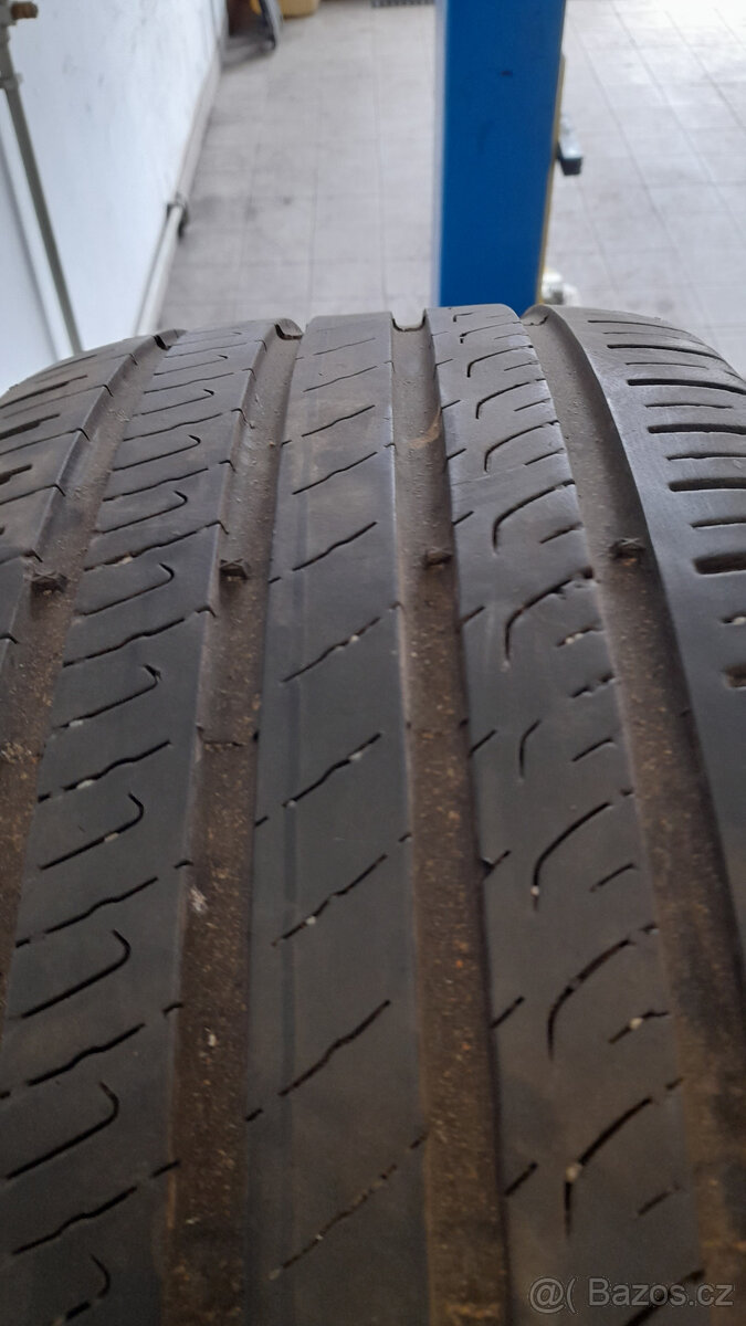 Letní pneu 225/50 R17 - 2
