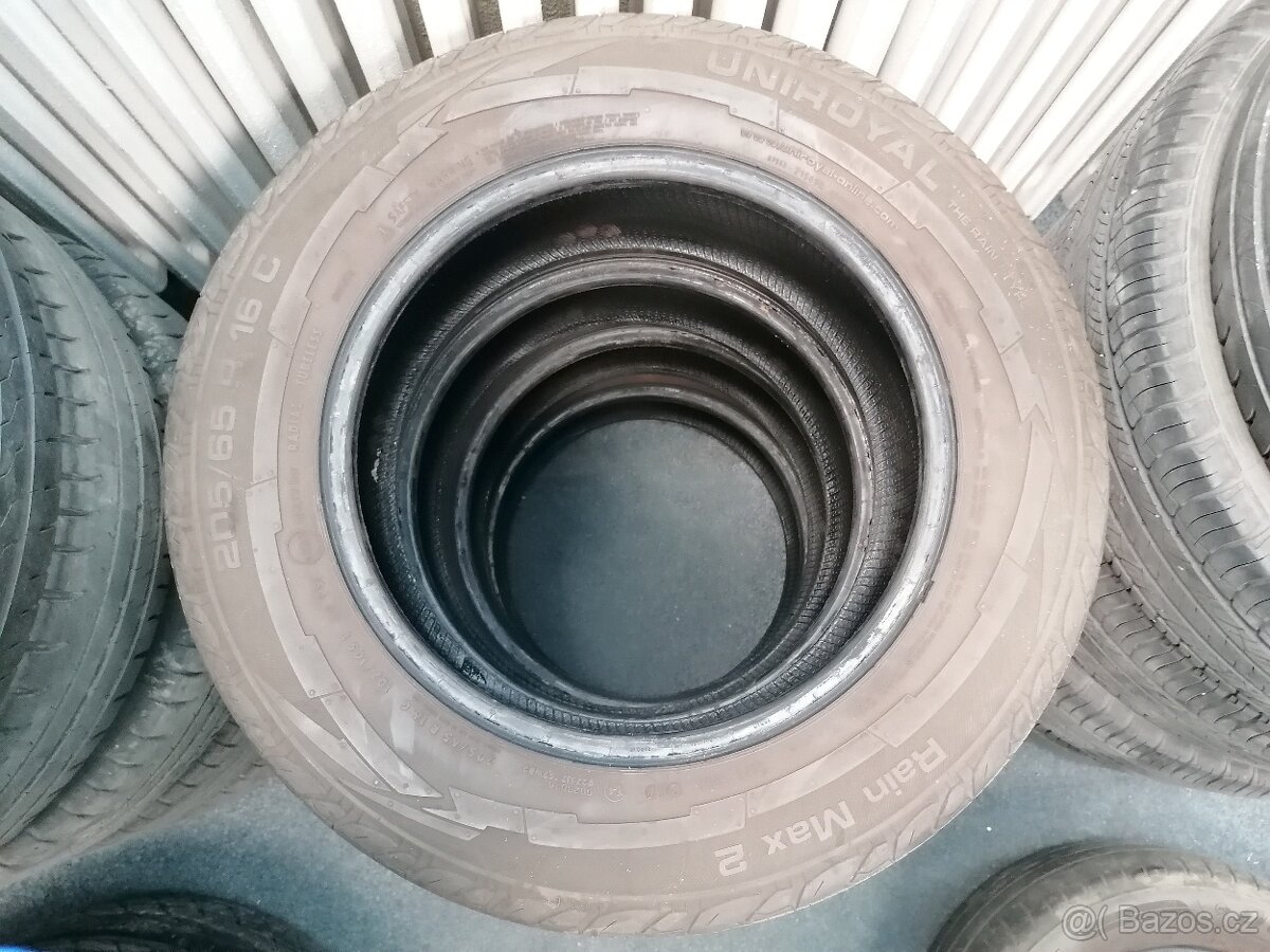 205/65 R16C 107/105 T Uniroyal - letní sada, 4 kusy - 4-5 mm - 2