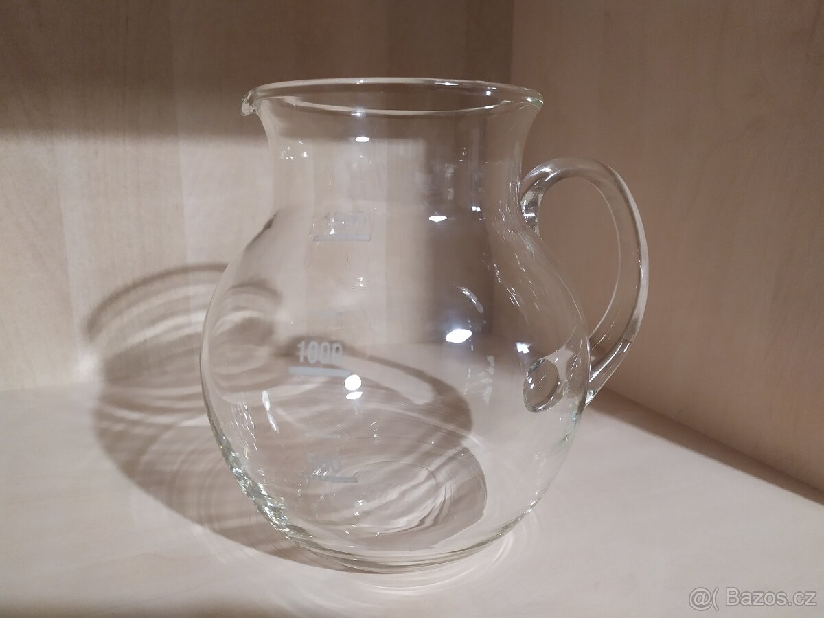 Skleněný džbán - 2