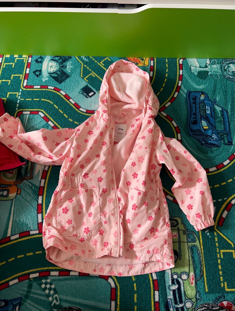 Prodám dívčí bundy - 2