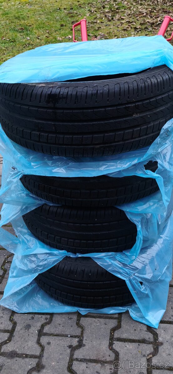 Na prodej sada letních pneumatik Pirelli Scorpion 235/55R18 - 2