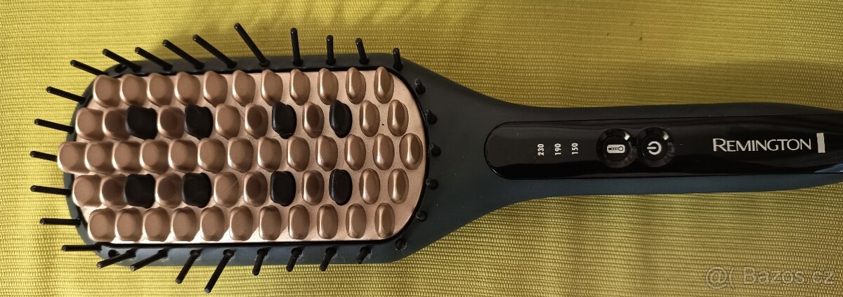 Žehlicí kartáč na vlasy Remington - 2