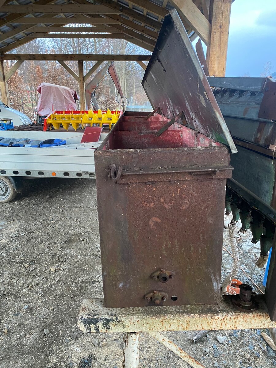 Dávkovací zařízení na hnojivo, přihnojení - 2