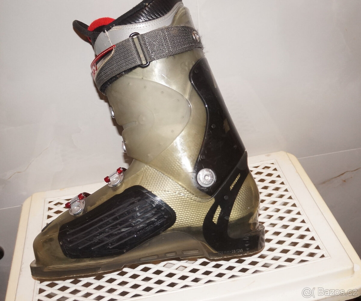 Málo jeté lyžáky 43,5 Salomon Flex 90 vel 28,5 (9,5UK; 43,5) - 2