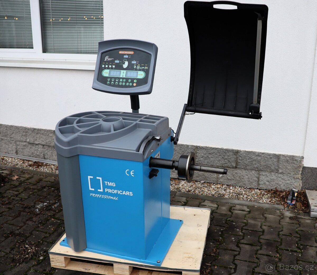 Plně automatická vyvažovačka s laserem - 2