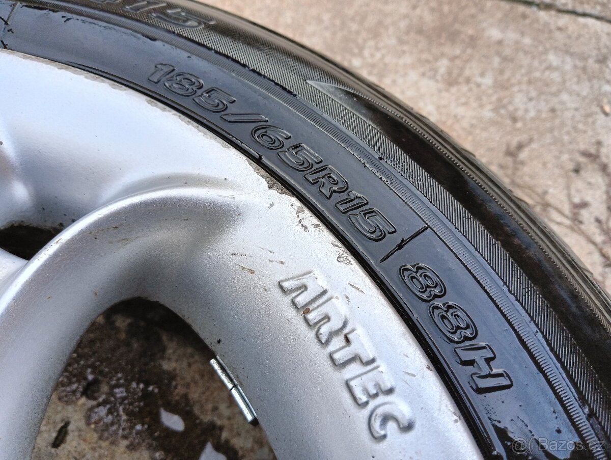 ALU kola 15", disky a pneumatiky - 2