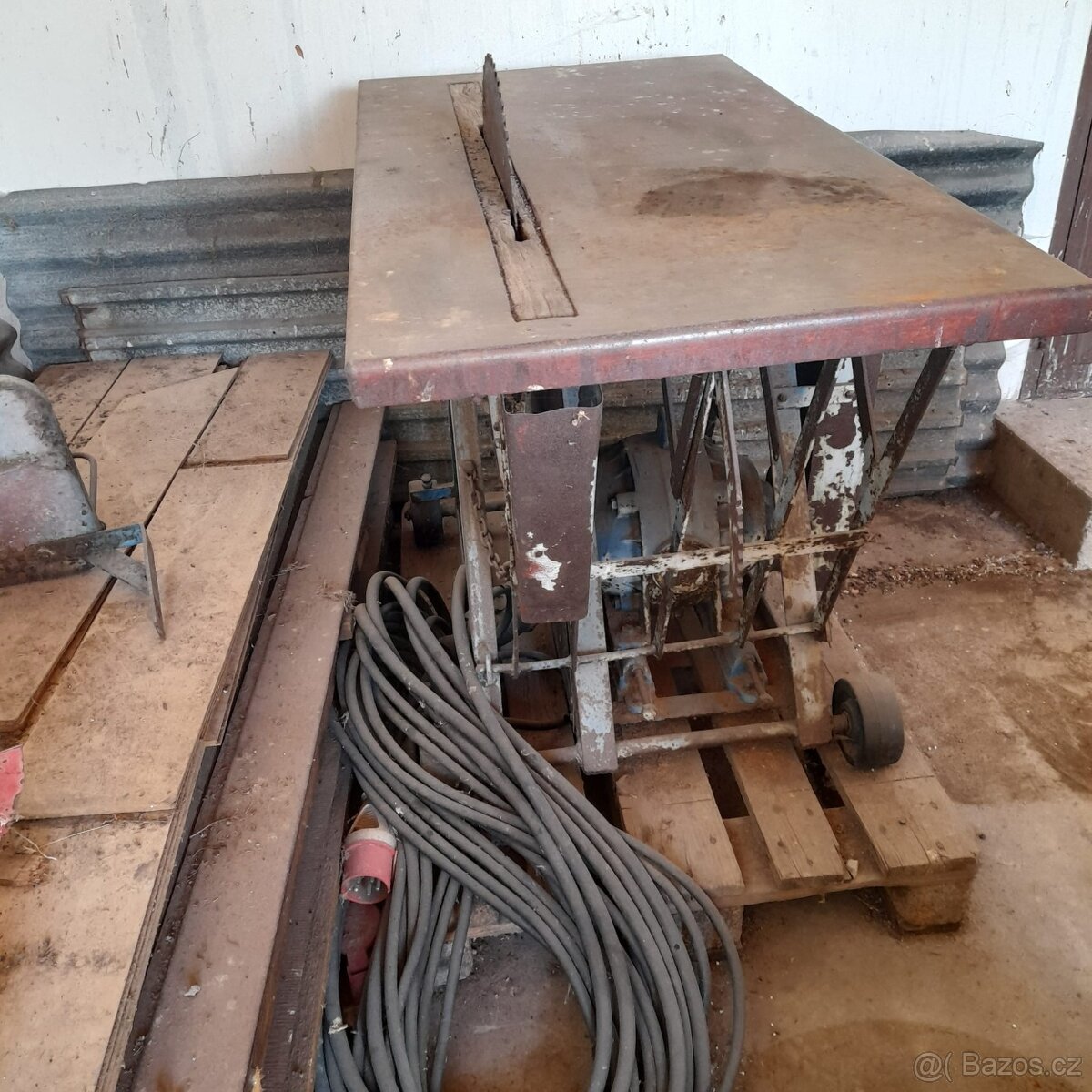 Prodej pila na dřevo - 2