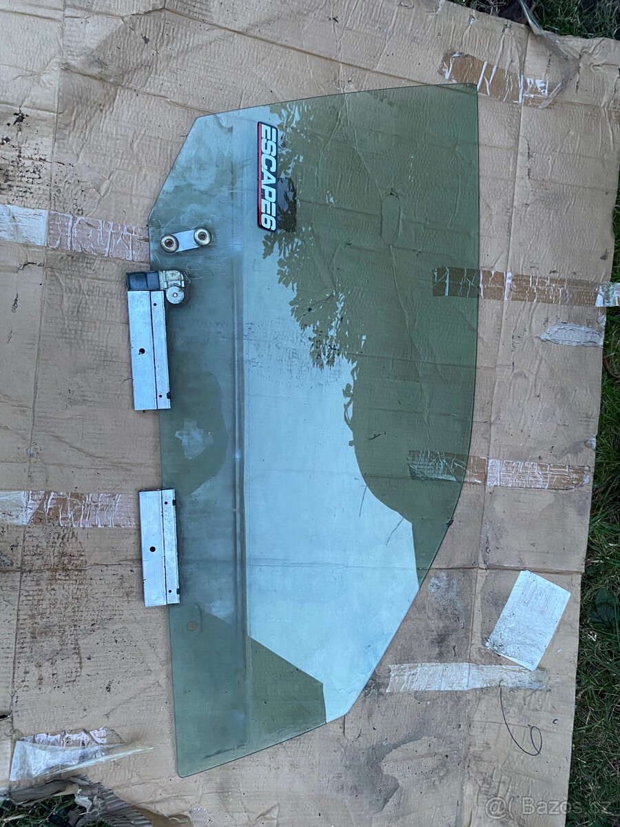 Díly z pravých dveří bmw e36 coupe - 2