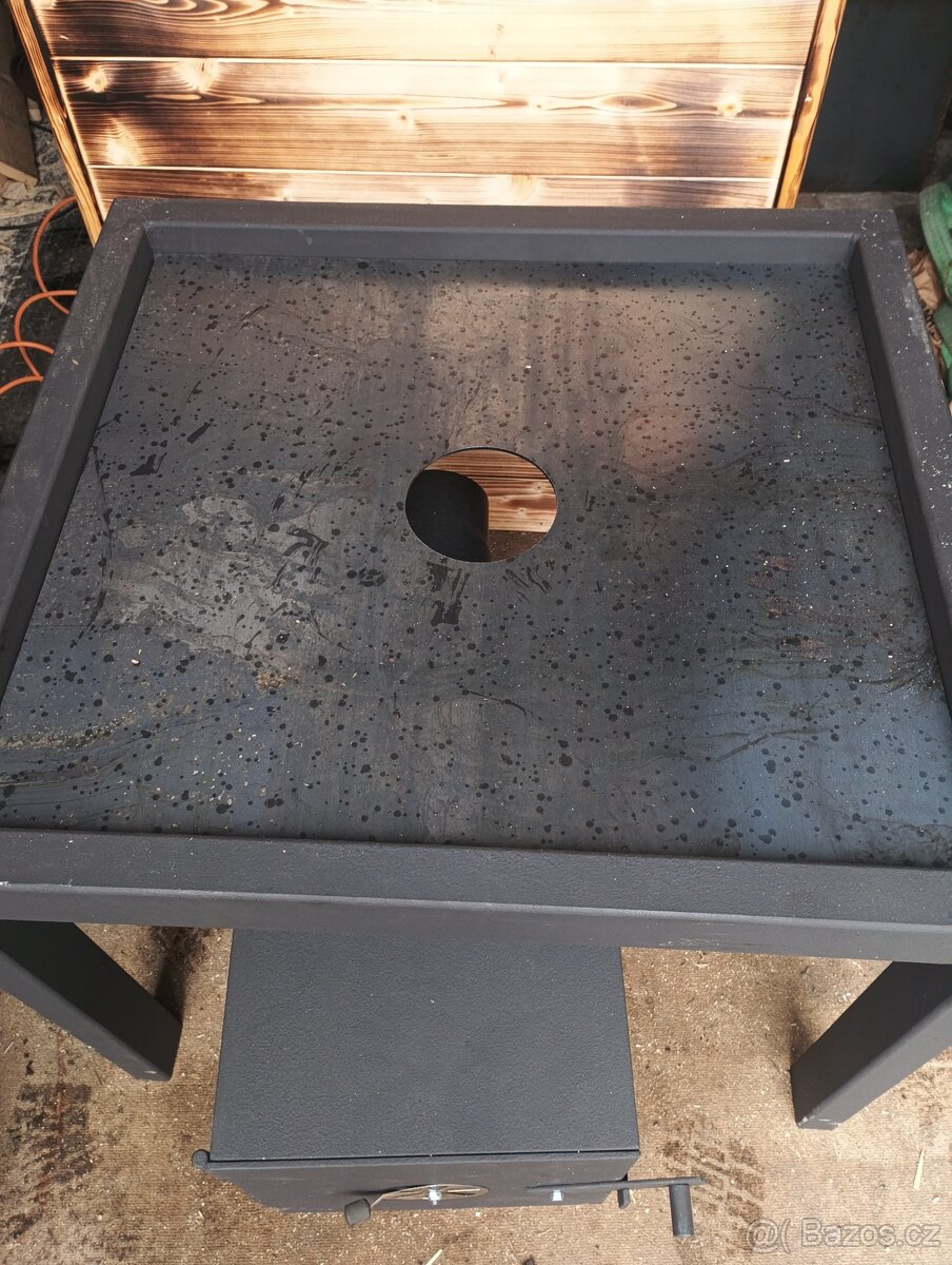 Udírna podstavec - 2