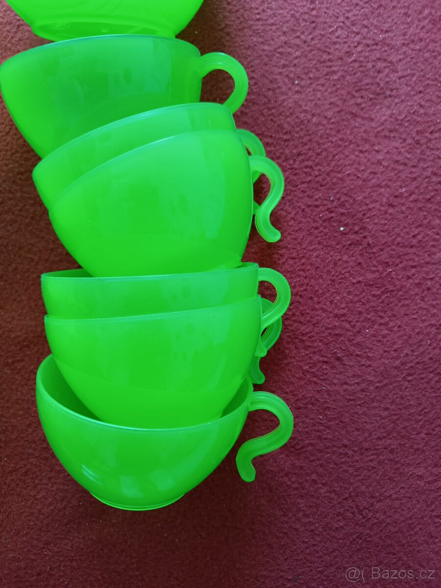 Plastové nádoby - 2