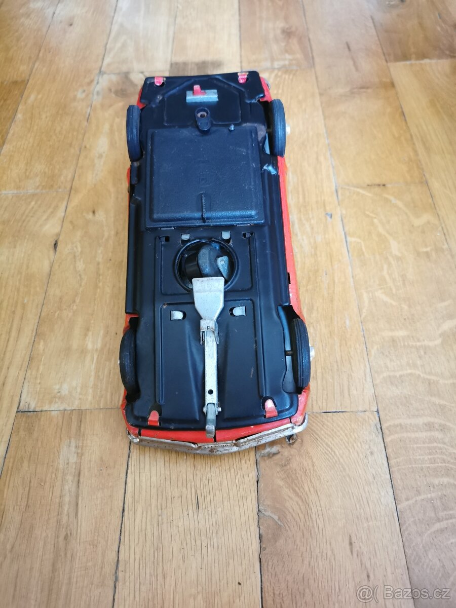 Auto plechové - 2