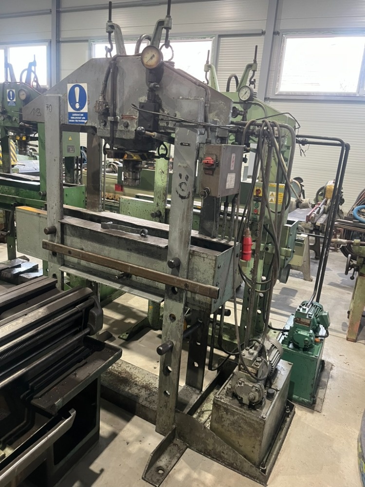 Montážní lis hydraulický CDM 80 - 2