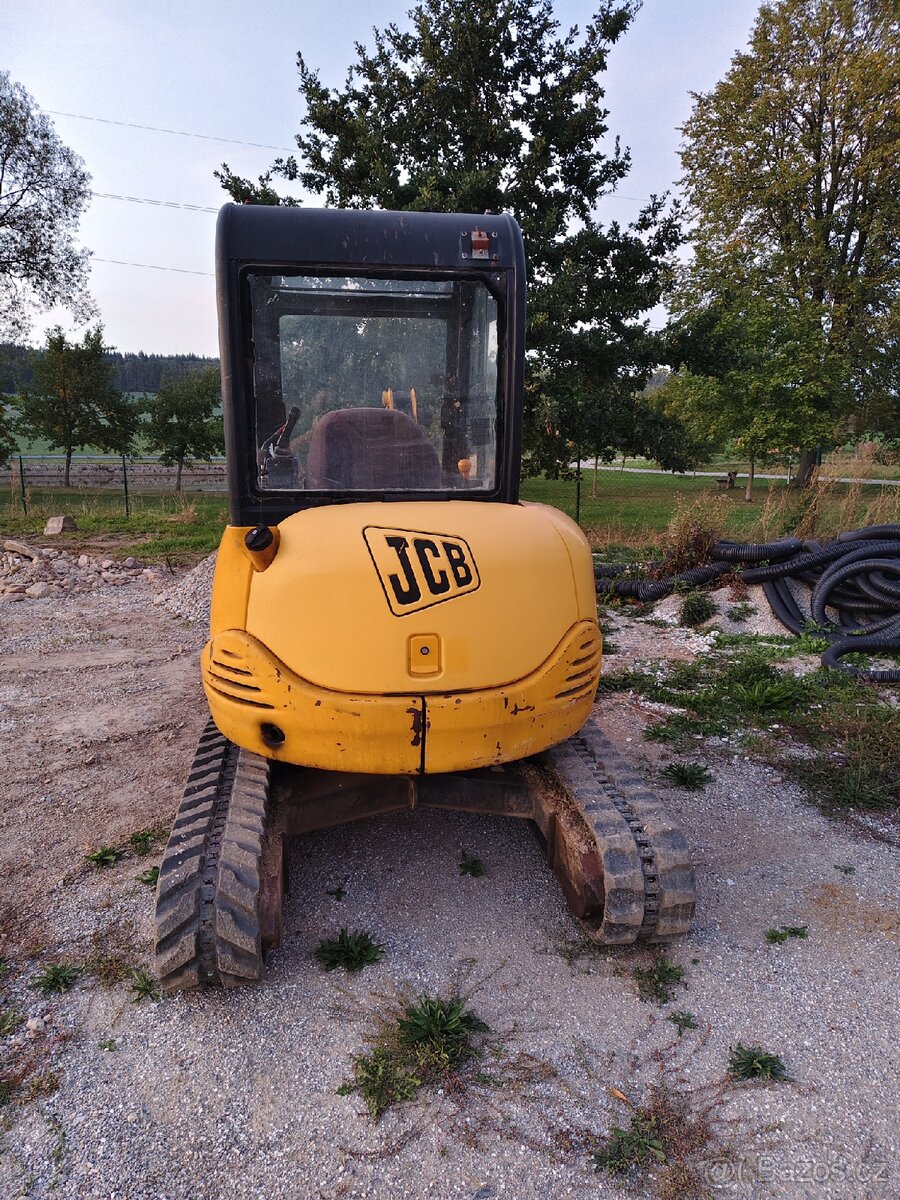 JCB 8027 - 2